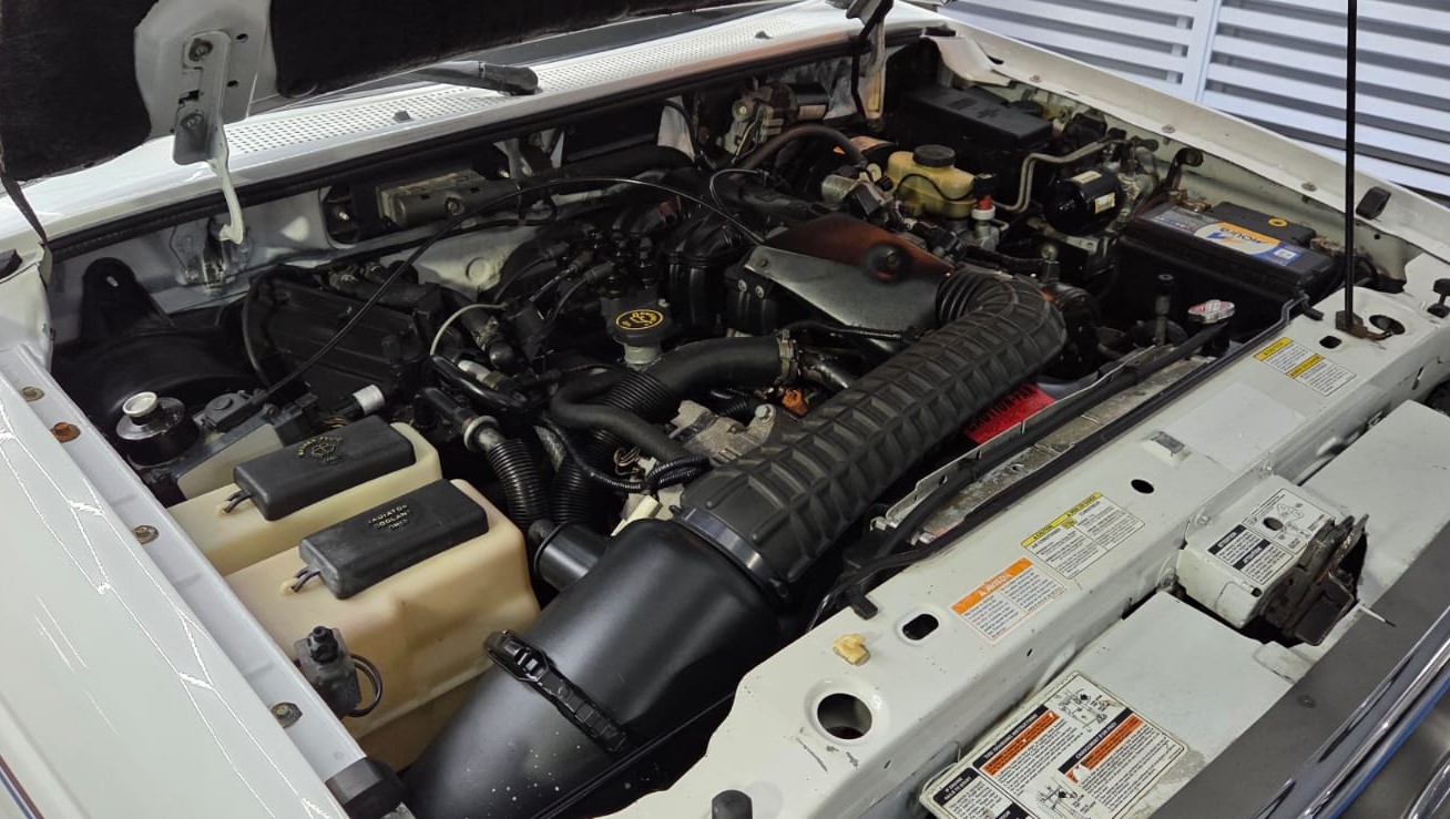 Ranger STX Cabine Estendida Branca 1997 a venda | Garage84