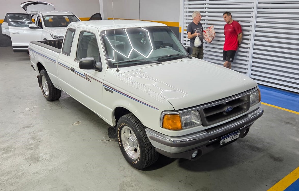 Ranger STX Cabine Estendida Branca 1997 a venda | Garage84