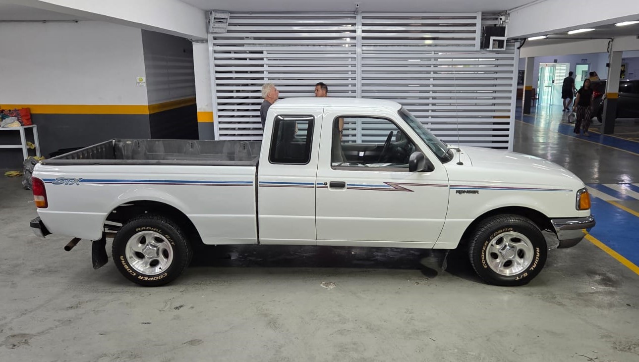 Ranger STX Cabine Estendida Branca 1997 a venda | Garage84