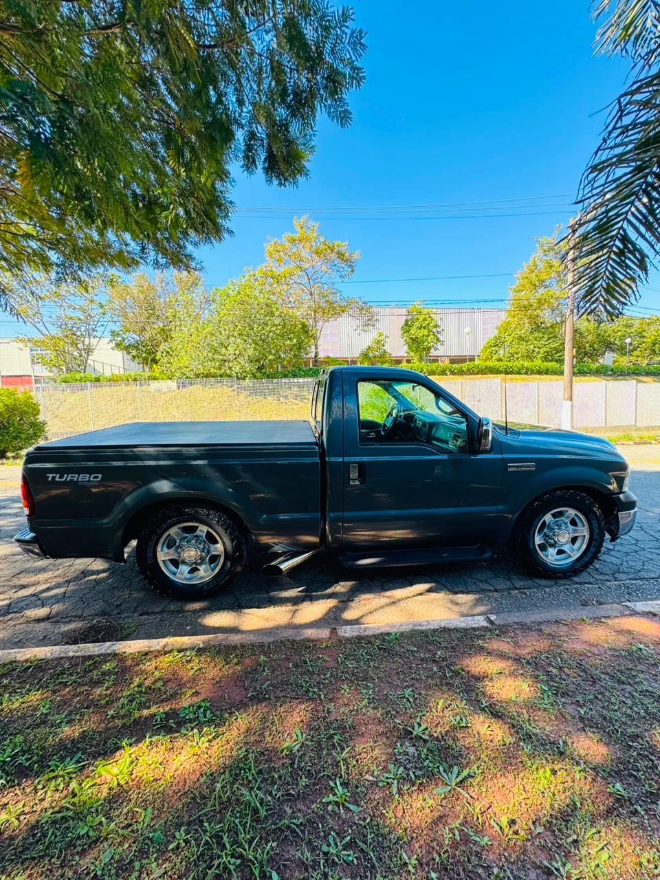 F-250 XLT Turbo Diesel 2003  a venda | Garage84