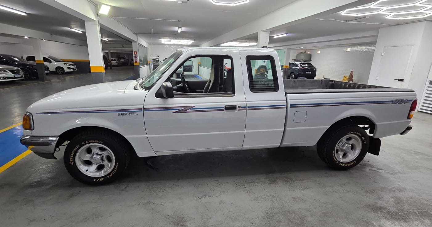 Ranger STX Cabine Estendida Branca 1997 a venda | Garage84