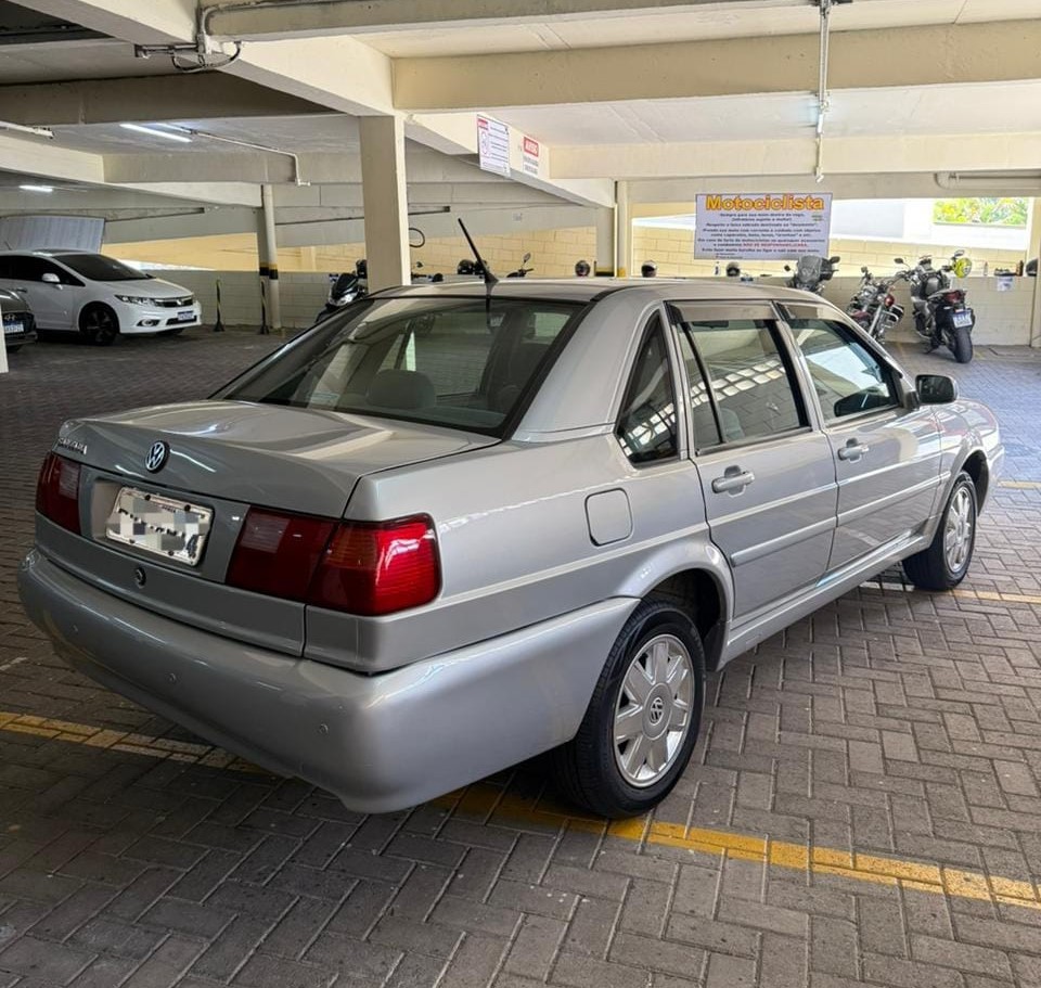 Santana 1.8 2004 a venda | Garage84