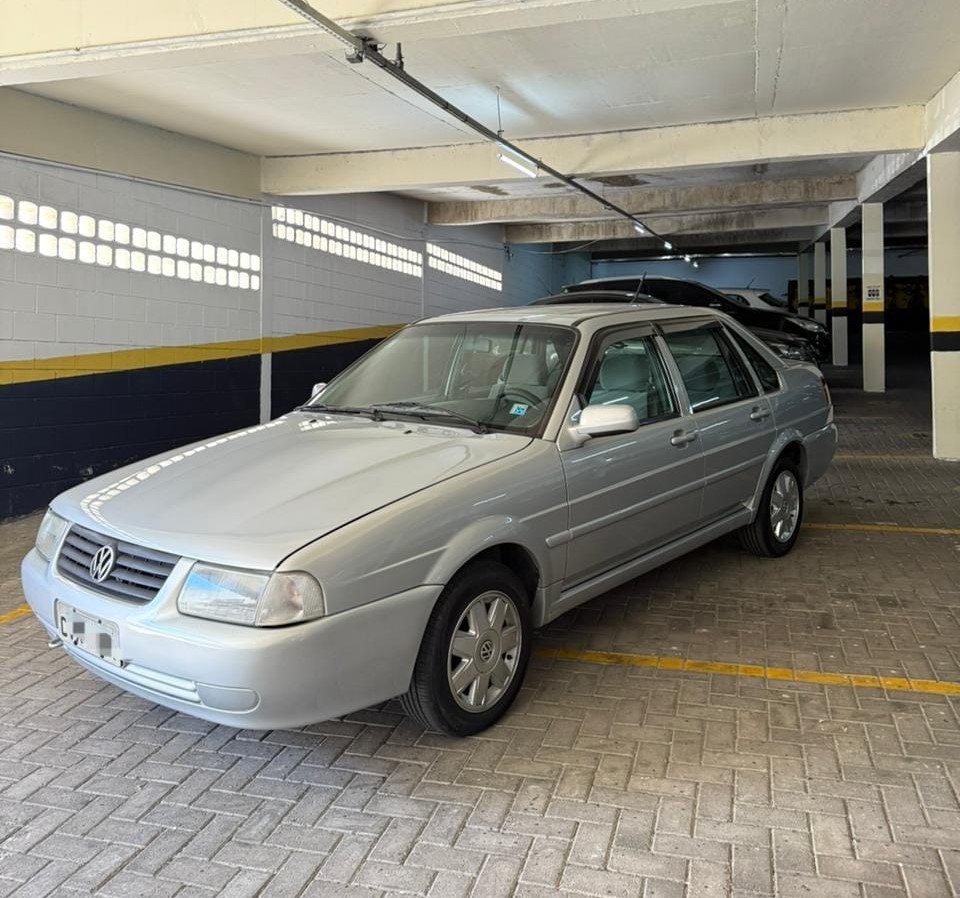 Santana 1.8 2004 a venda | Garage84
