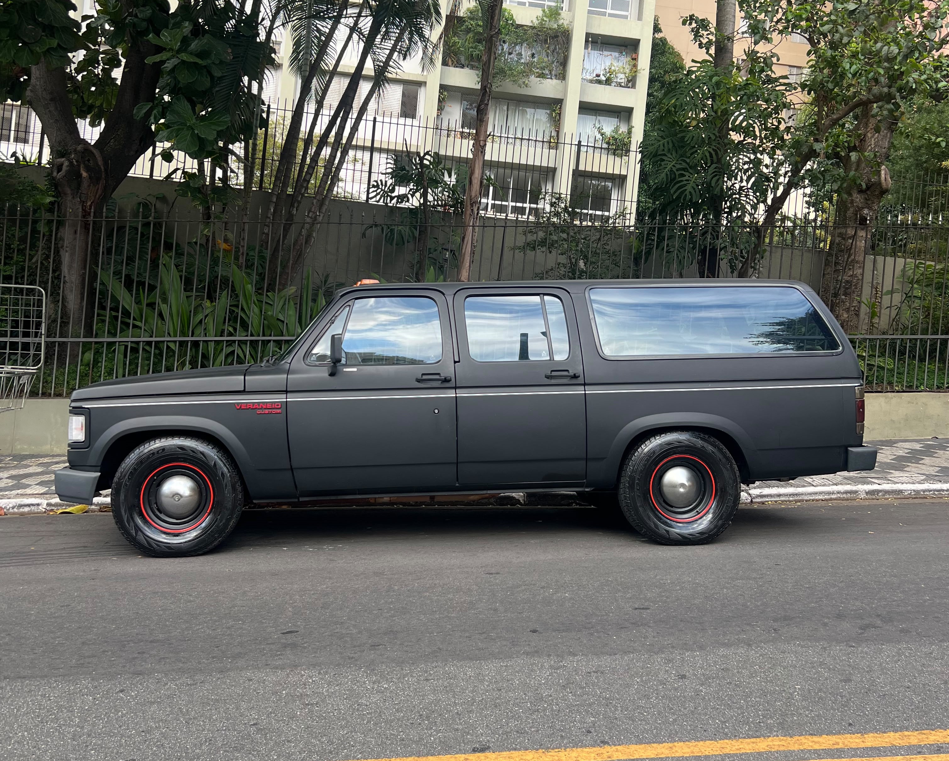 Veraneio Custom 4.1 1990 a venda | Garage84
