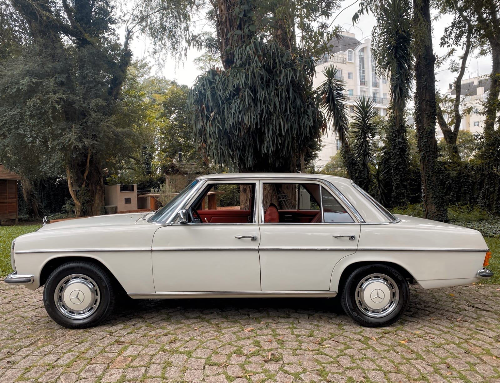 Mercedes Benz 230 1974 a venda | Garage84