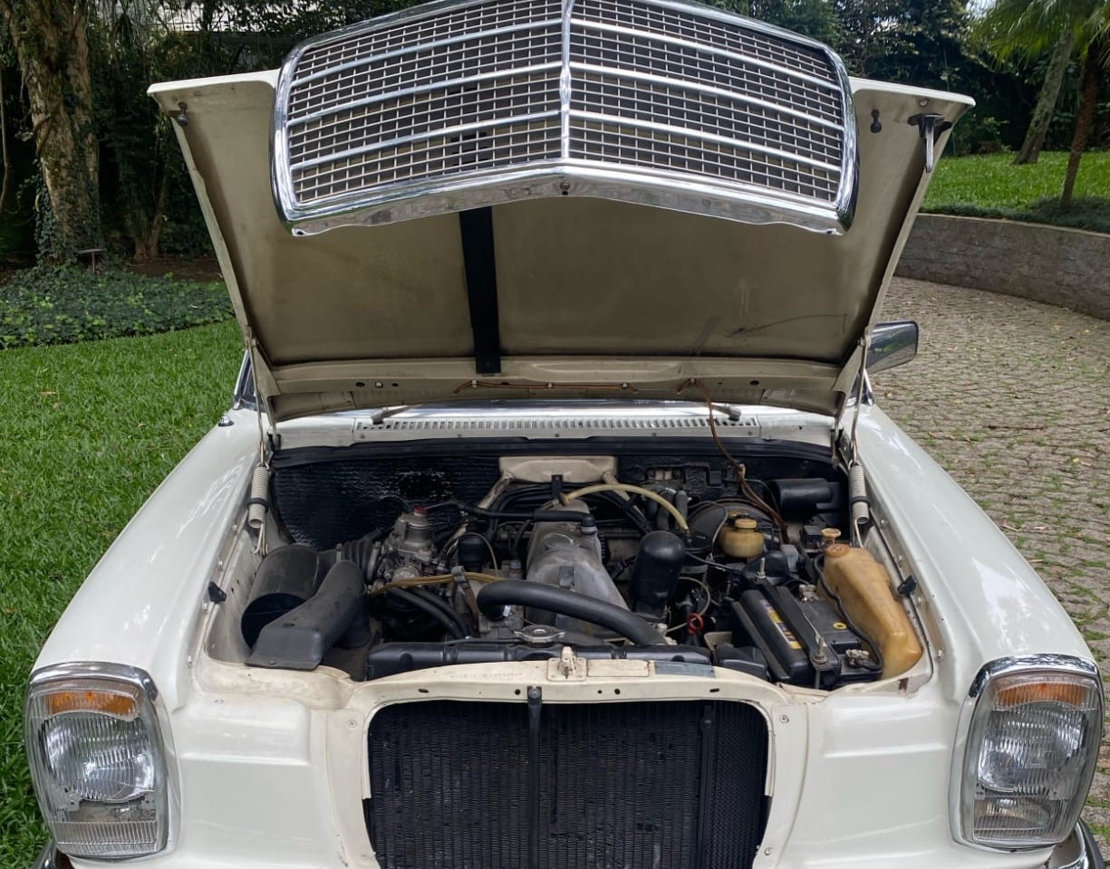 Mercedes Benz 230 1974 a venda | Garage84