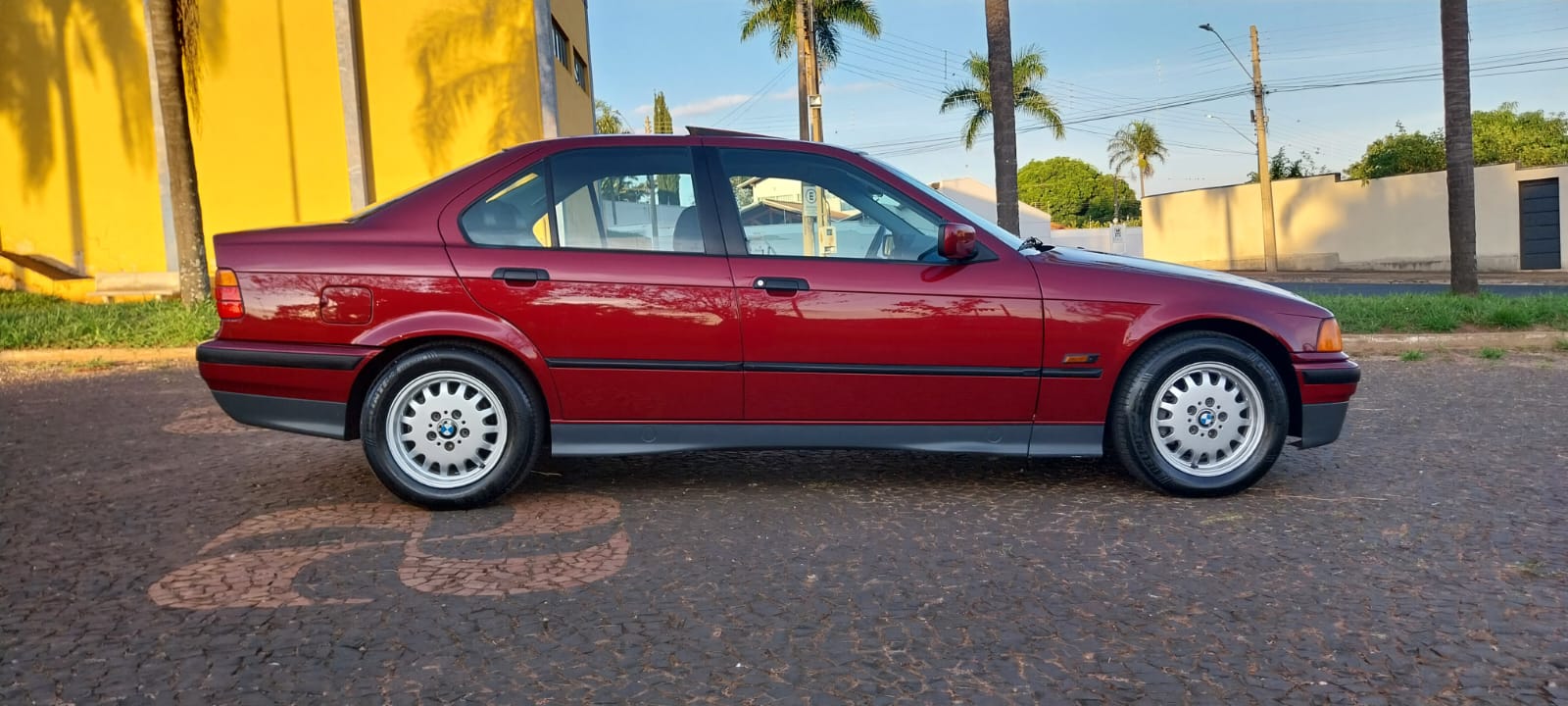 BMW 325ia 1995 a venda | Garage84