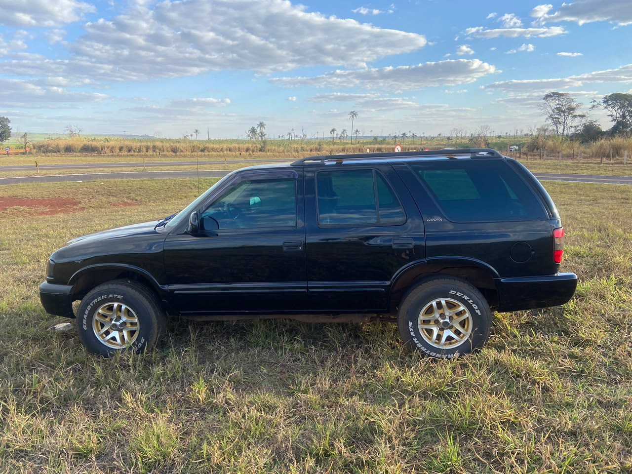 Blazer Executive 4.3 V6 2000 a venda | Garage84